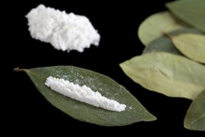 عوارض و تاثیر مواد مخدر سنتی بر بدن