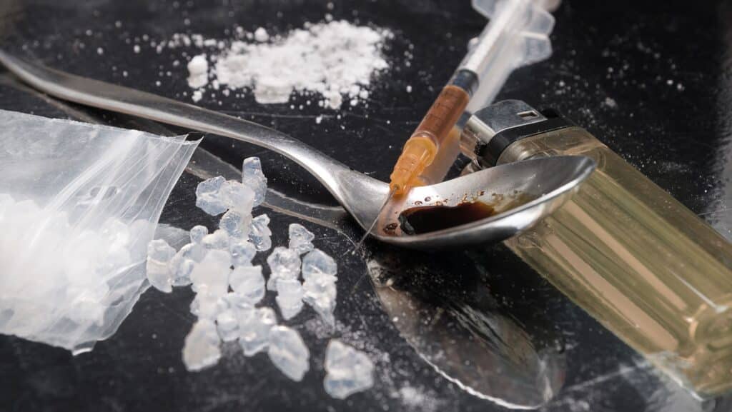 ترک شیشه در خانه